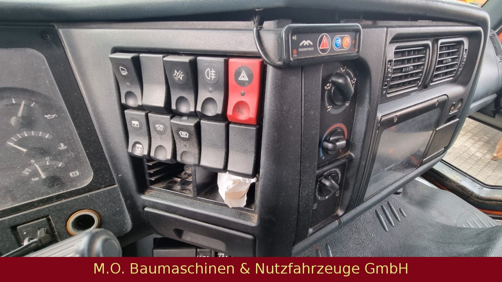 Fahrzeugabbildung Renault Premium 250 DCI / Mannschaftswagen /