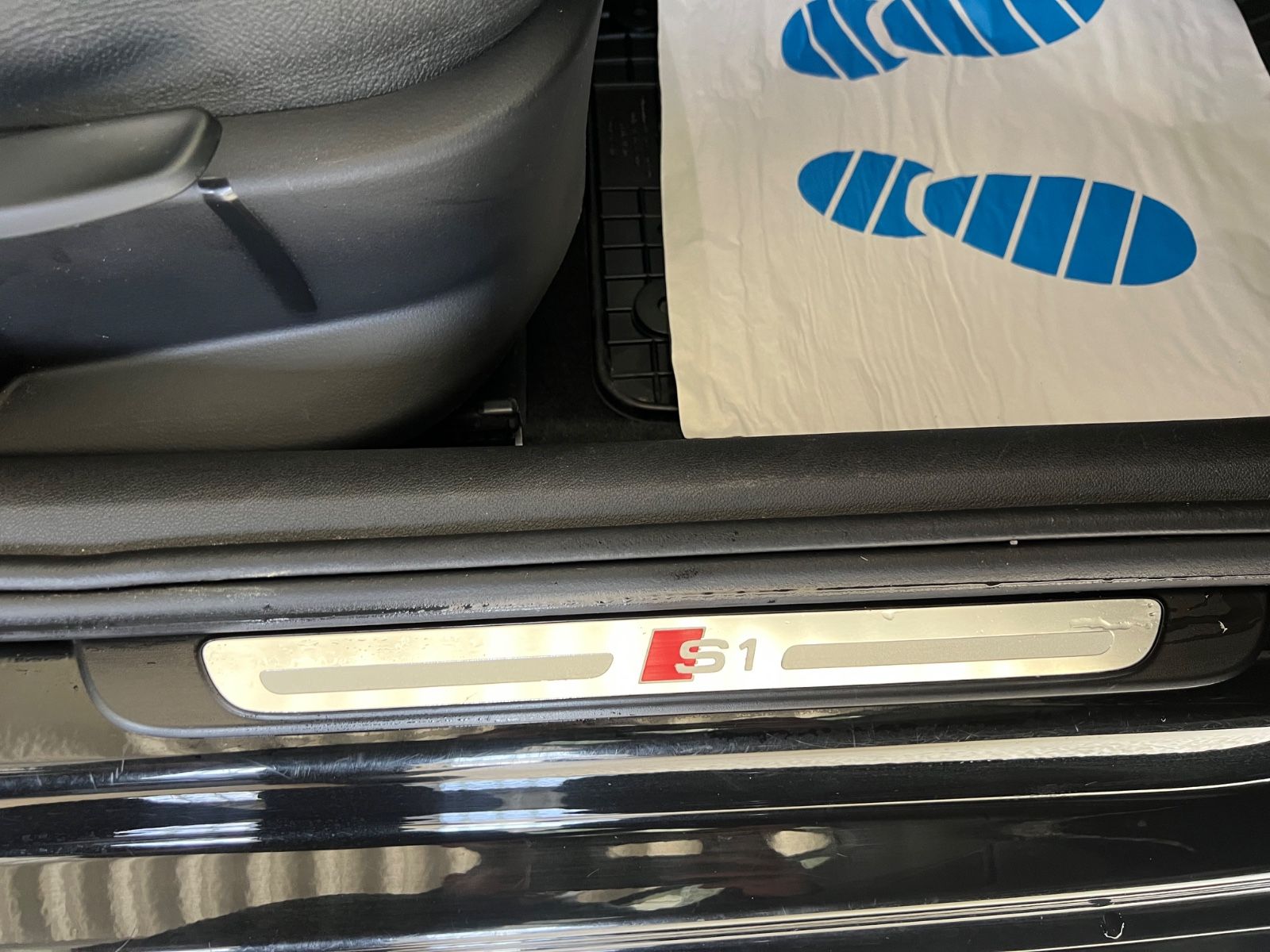 Fahrzeugabbildung Audi S1 Sportback 2.0 TFSI quattro *BI-COLOUR*