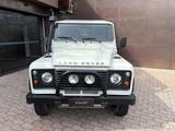 Land Rover Defender 90 2.4 TD4 Station Wagon E - Land Rover Gebrauchtwagen von 2010