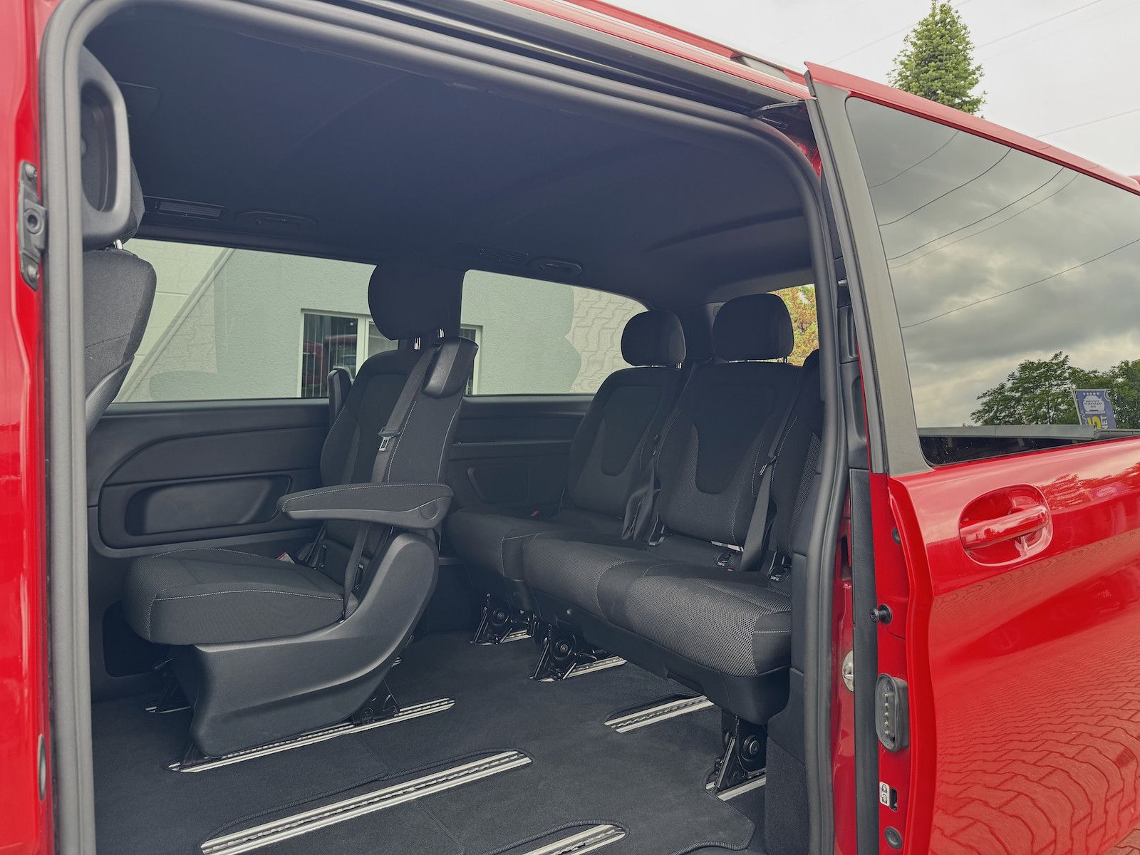 Fahrzeugabbildung Mercedes-Benz V 250 EDITION lang/Navi/DAB/Spur/StandHz