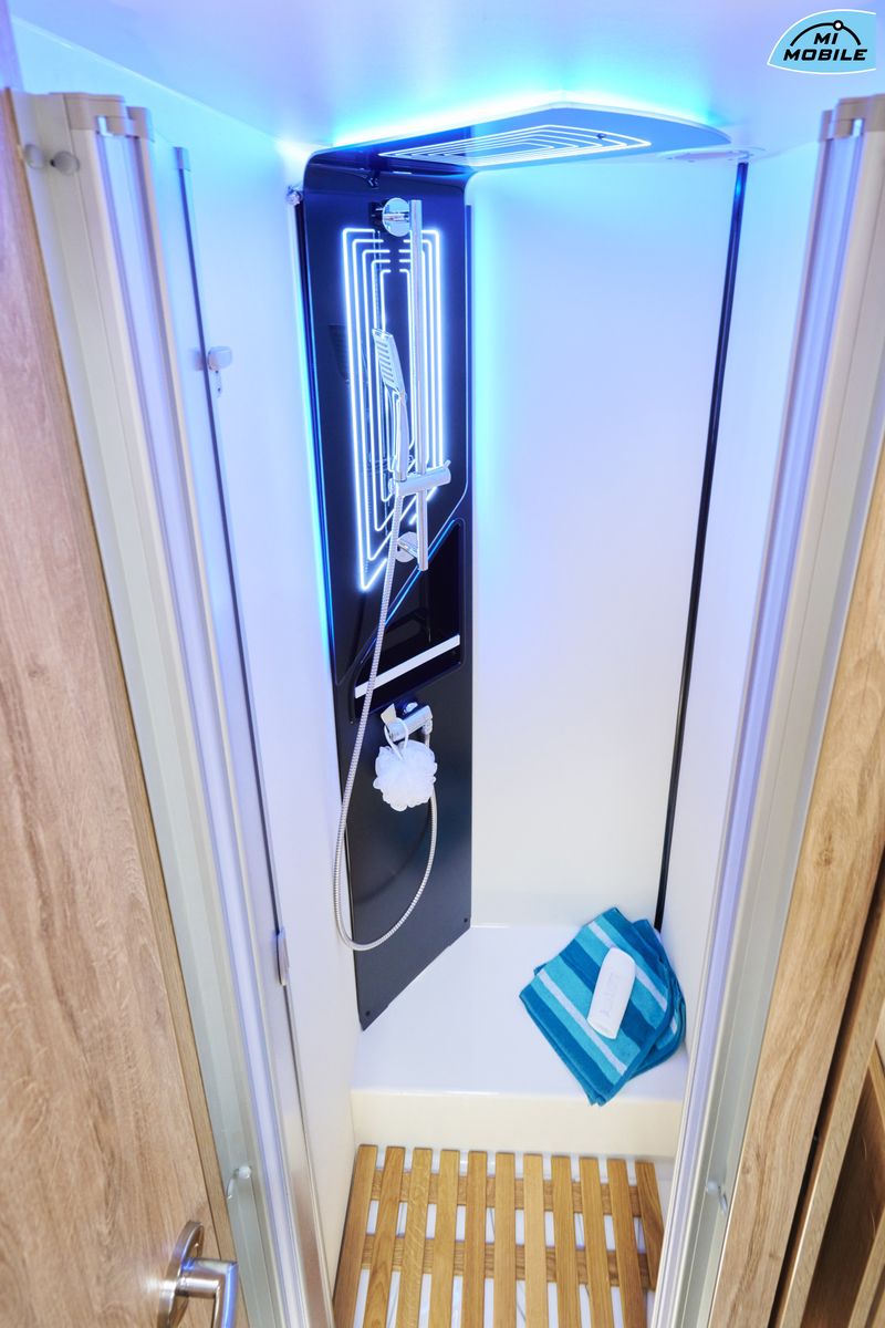 Fahrzeugabbildung Eura Mobil Profila T 726 QF *SCHAUSONNTAG 11-16 Uhr*