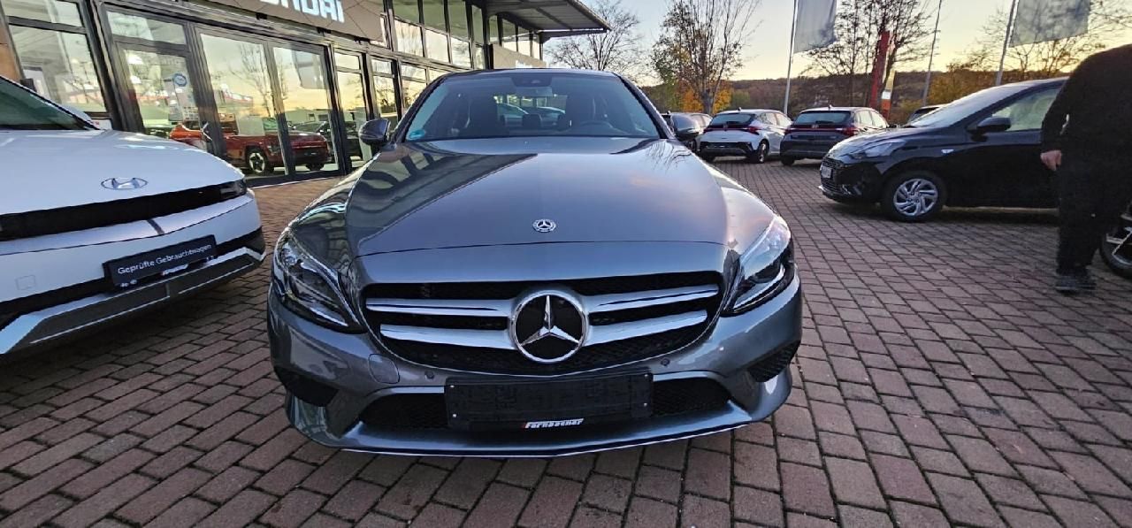 Fahrzeugabbildung Mercedes-Benz C Limousine C 180 Avantgarde