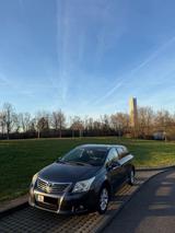 Toyota Avensis Kombi 1.8i Automatik - Toyota Avensis aus 2011: Kombi