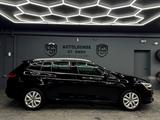 Renault Megane IV Grandtour Zen Facelift/1 Vorbesitzer/ - Renault Megane: F