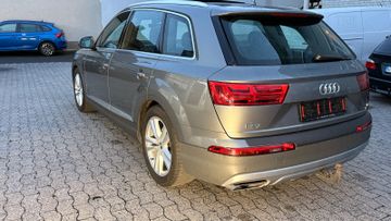 Audi Q7 - 2