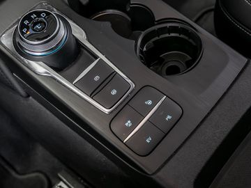 Ford Kuga 2.5 Duratec Titanium Digitales Cockpit