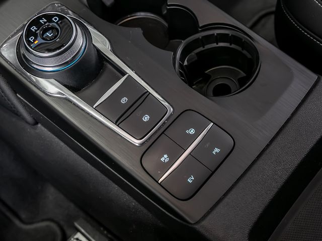 Ford Kuga 2.5 Duratec Titanium Digitales Cockpit