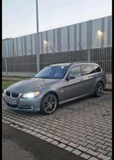 BMW 3ER TOURING E91 318D - BMW aus 2012: 3er
