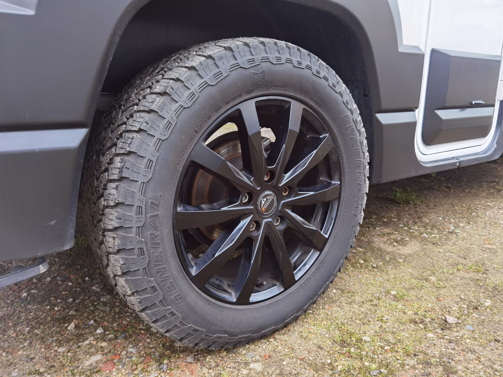 Fahrzeugabbildung Challenger X150