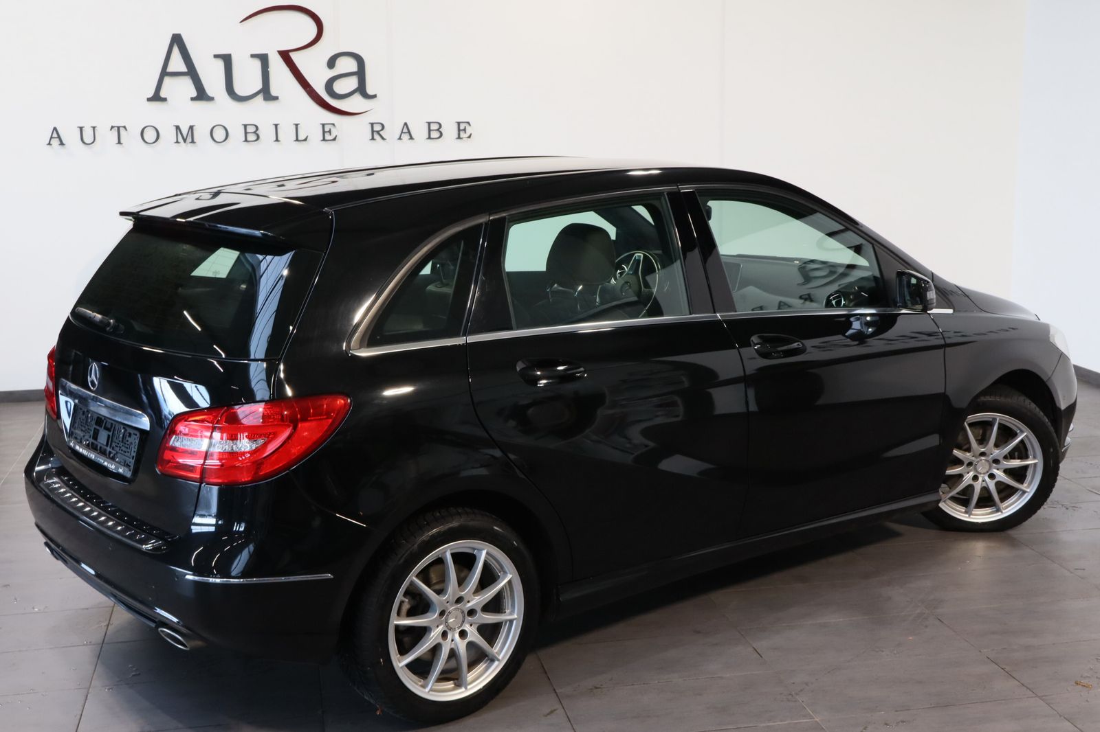 Fahrzeugabbildung Mercedes-Benz B 220d CDI BlueEfficiency Aut. NAV+XEN+SHZ+PP+EU