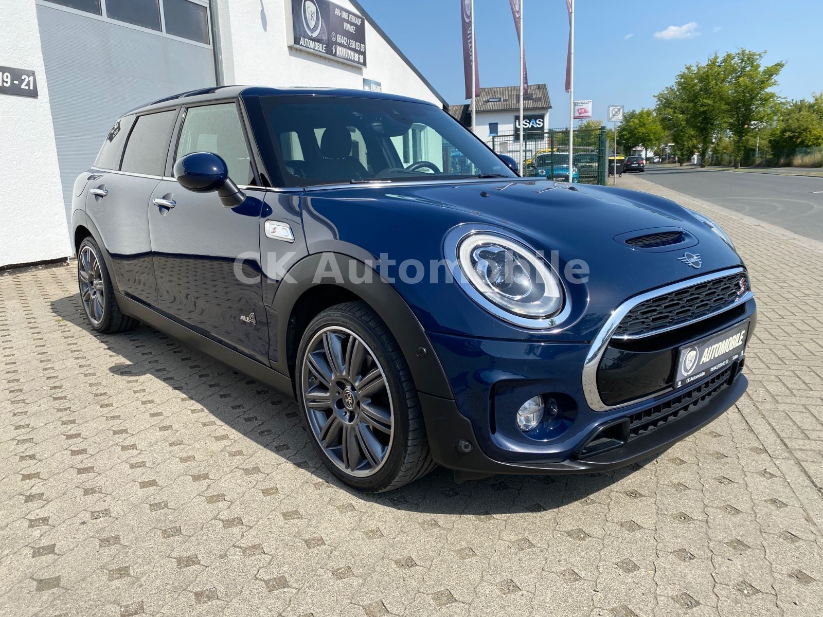 Fahrzeugabbildung MINI Cooper S Clubman All4 Chili/Navi Plus/LED/Kamera