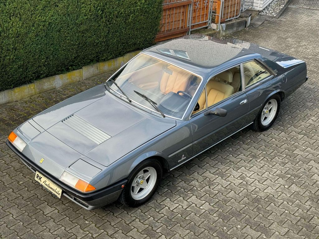 Ferrari 400