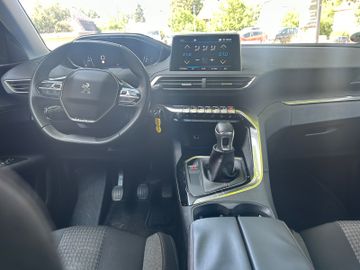 Peugeot 3008 - 11