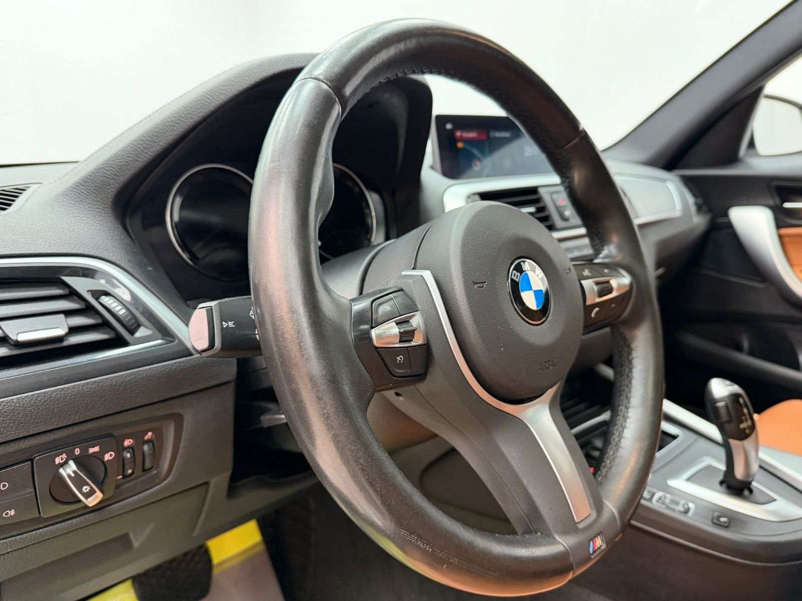 BMW 120 i /M SPORT / NAVI / SHZ / SCHIEBEDACH foto 9