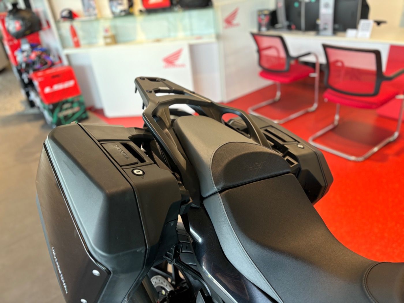 Fahrzeugabbildung Honda NT 1100 Schalter Standard