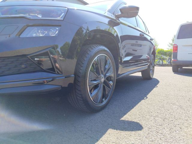 Fahrzeugabbildung SKODA Karoq Sportline TS110/1.5A7F, AHK, Rückfahrkame