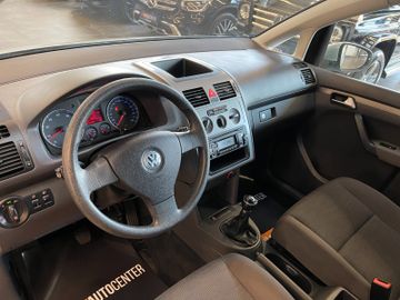 Volkswagen Touran Conceptline *KLIMA*TEMPOMAT*SZHZ*