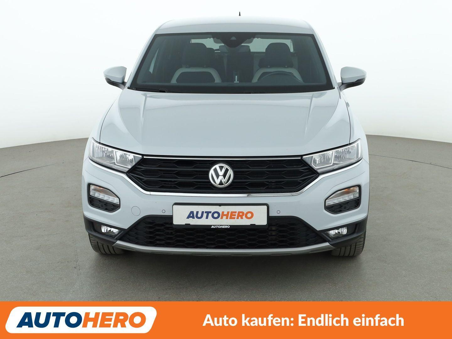 Volkswagen T-Roc 1.5 TSI ACT Sport Aut.*NAVI*CAM*ACC*