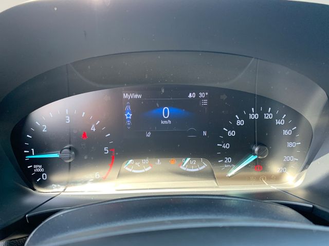Ford Kuga Titanium 2.0 Klima+Navi+AHK+DAB+Temp+HUD+LE