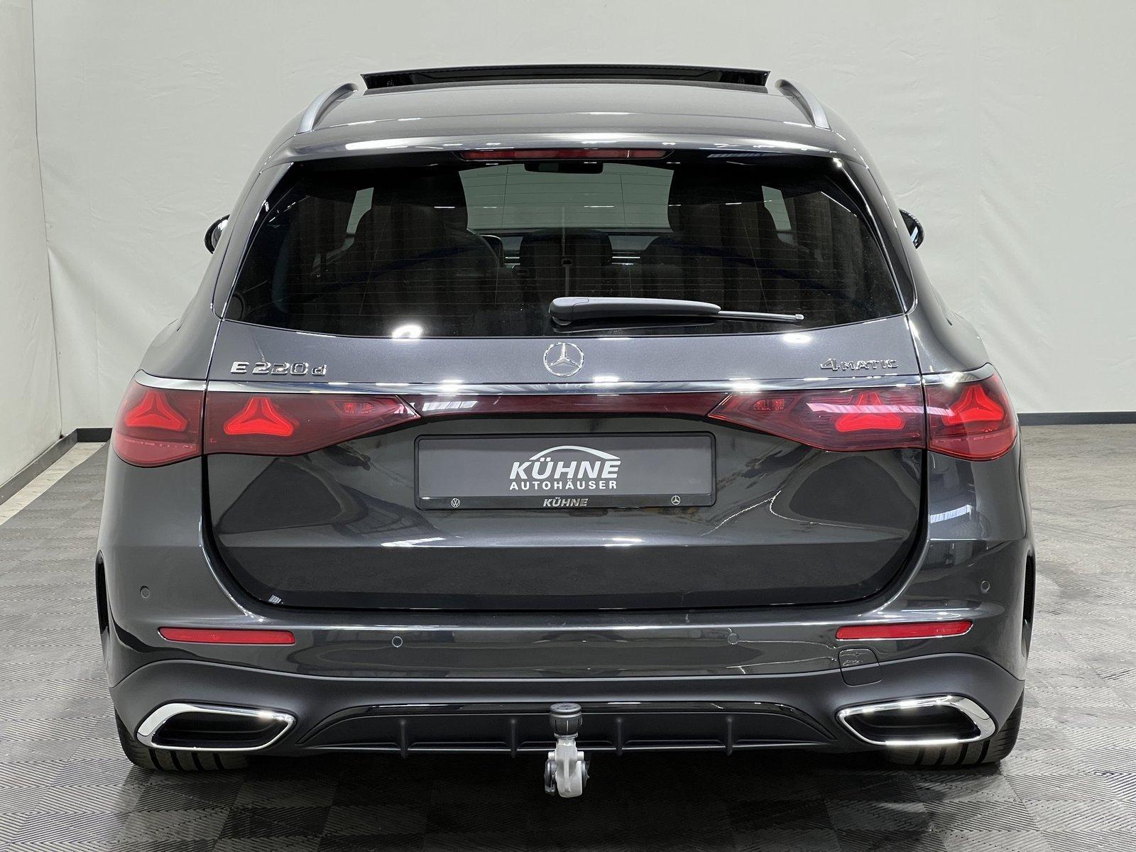 Mercedes-Benz E 220T d 4M AMG Line Advanced Night PanoDach+AHK