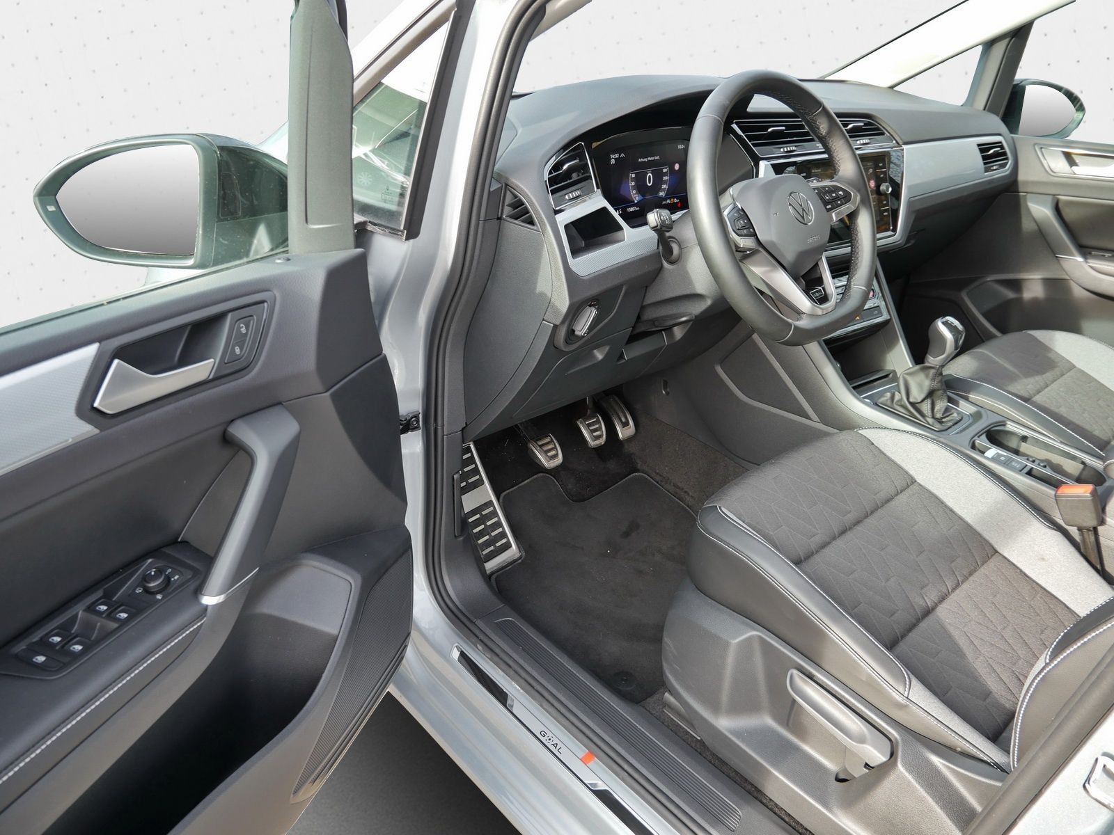 Volkswagen Touran - Bild 14