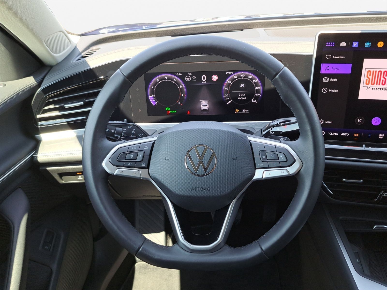 Volkswagen Passat Variant - Bild 10