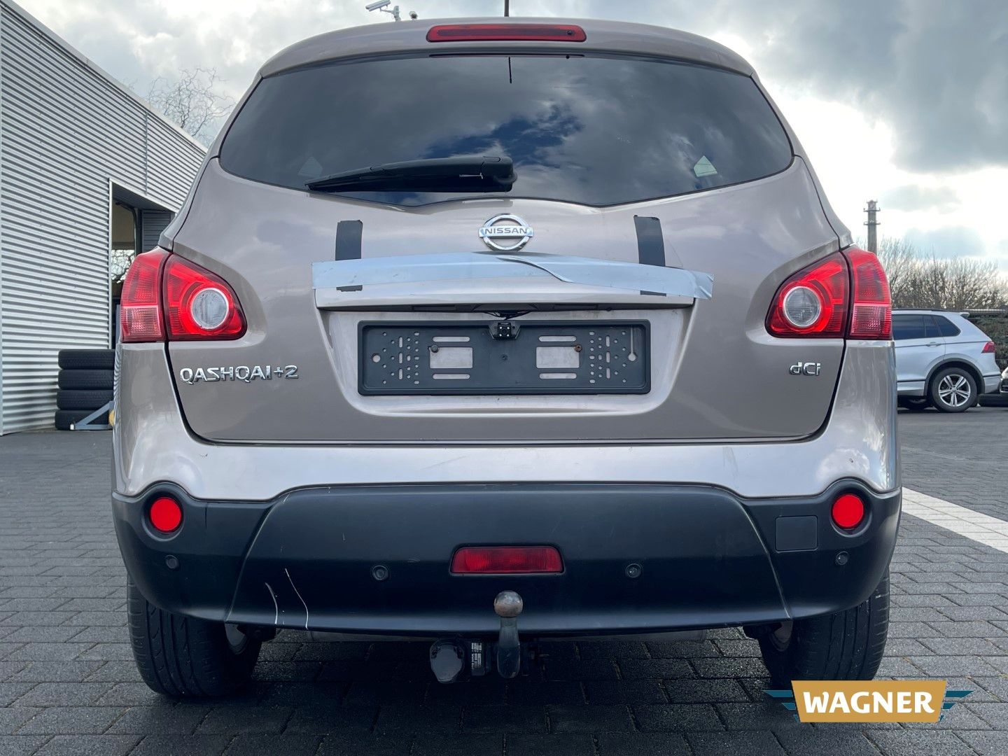 Fahrzeugabbildung Nissan Qashqai+2 Acenta 1.5 dCi DPF Motorschaden