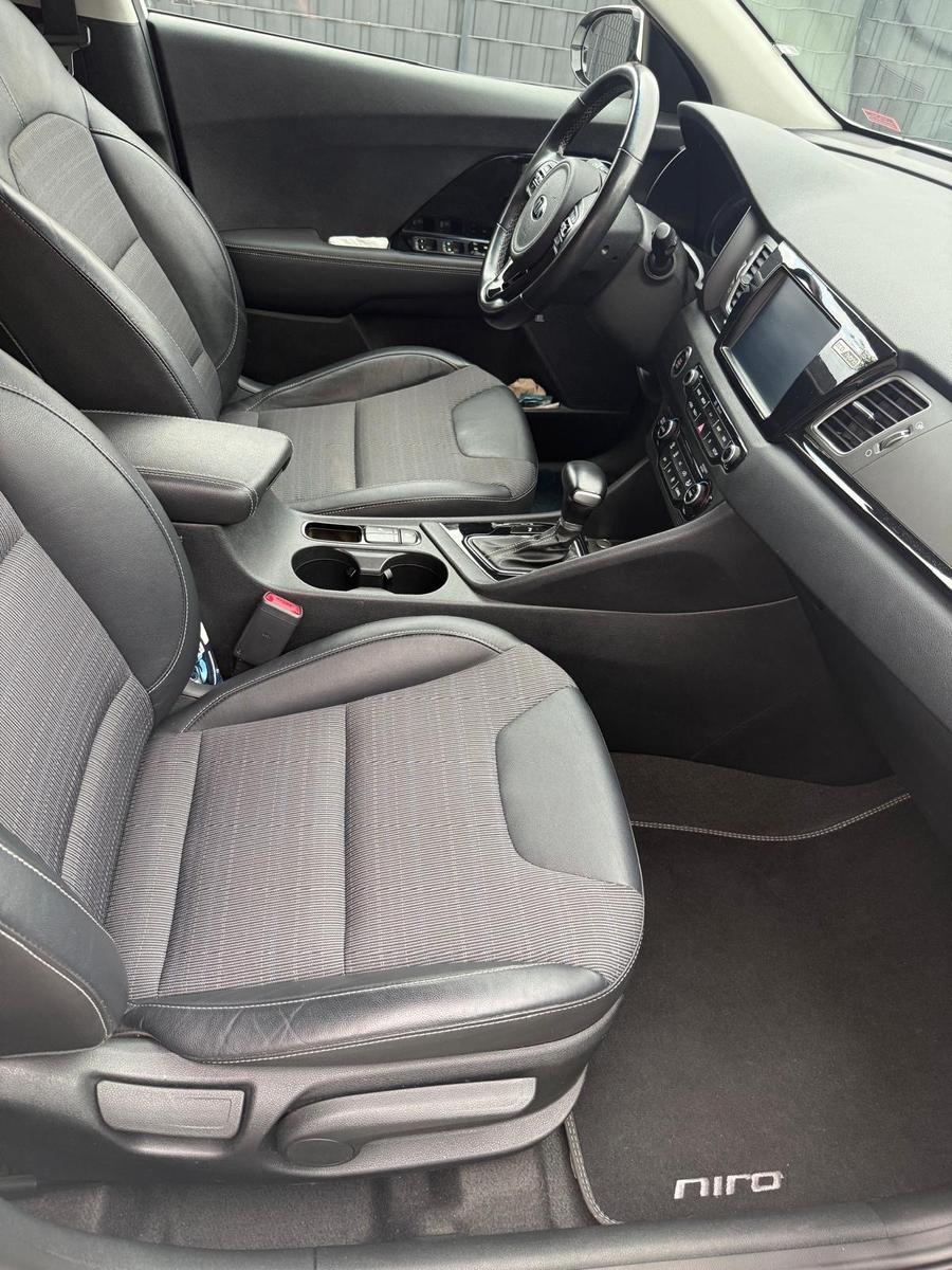 Kia Niro 1.6 GDI Vision aut.