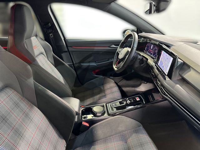 Golf VIII GTI 2.0 TSI DSG BLACK IQ.LIGHT+AHK+RFK