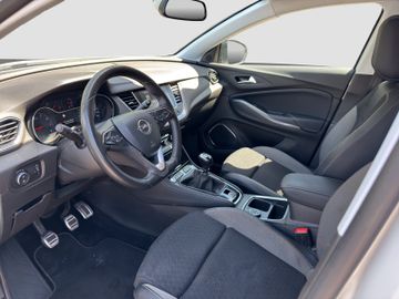 Fotografie des Opel Grandland (X) Parkpilot Kamera IntelliLux LED