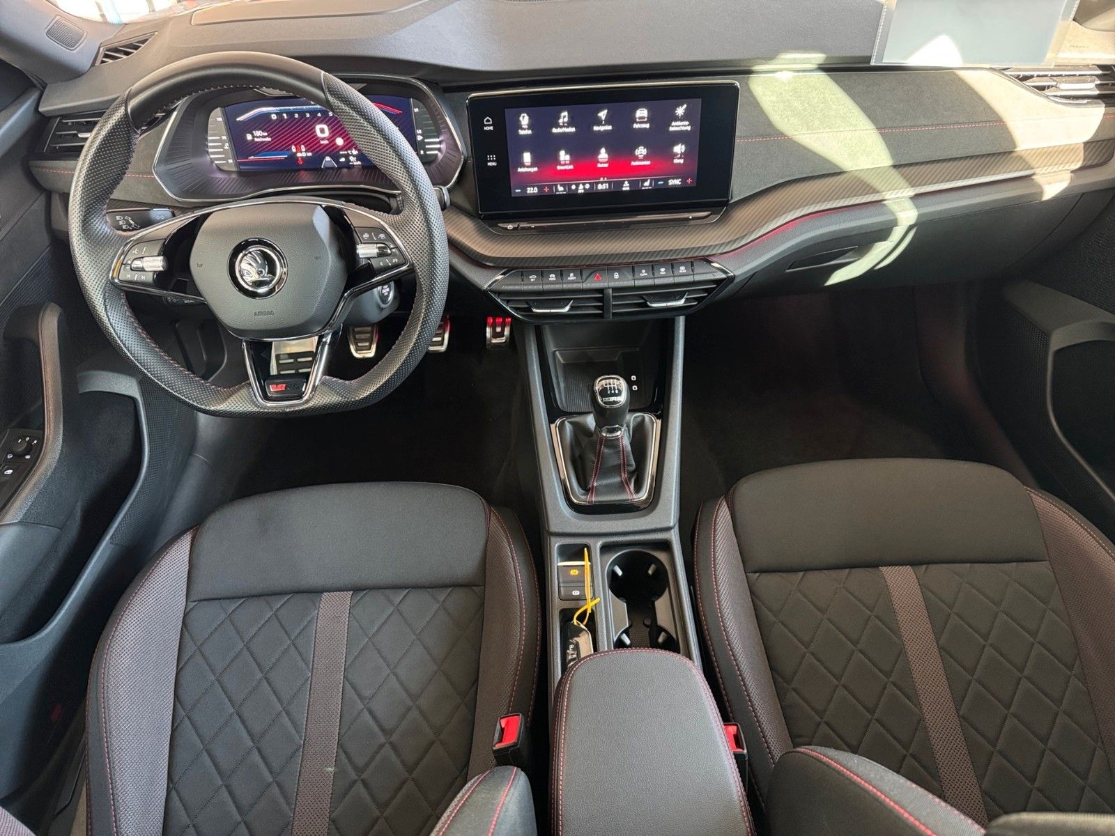 Fahrzeugabbildung SKODA Octavia Combi RS 2.0 TSI