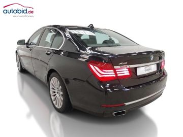BMW 740 - 4