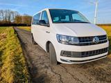 Volkswagen T6 Multivan Trendline TSI 2.0 150PS 7 Sitze AHK - weiße Volkswagen T6 Multivan