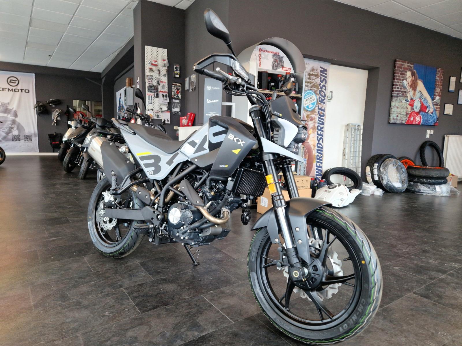 Benelli BKX 125 S