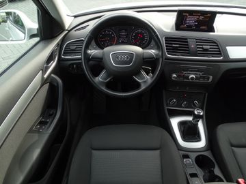 Audi Q3 - 10