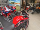 Honda CBR650R *Service und TÜV neu - HONDA CB 650