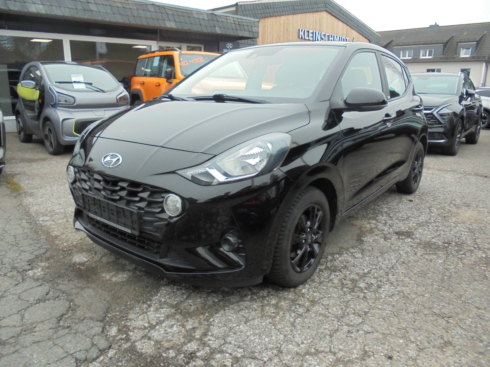 HYUNDAI i10