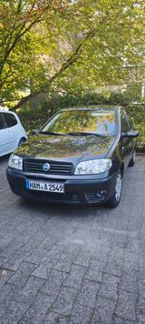 Fiat Punto 1.2 8V Active Active 1950 € - gebrauchte Fiat Punto aus dem Jahr 2005