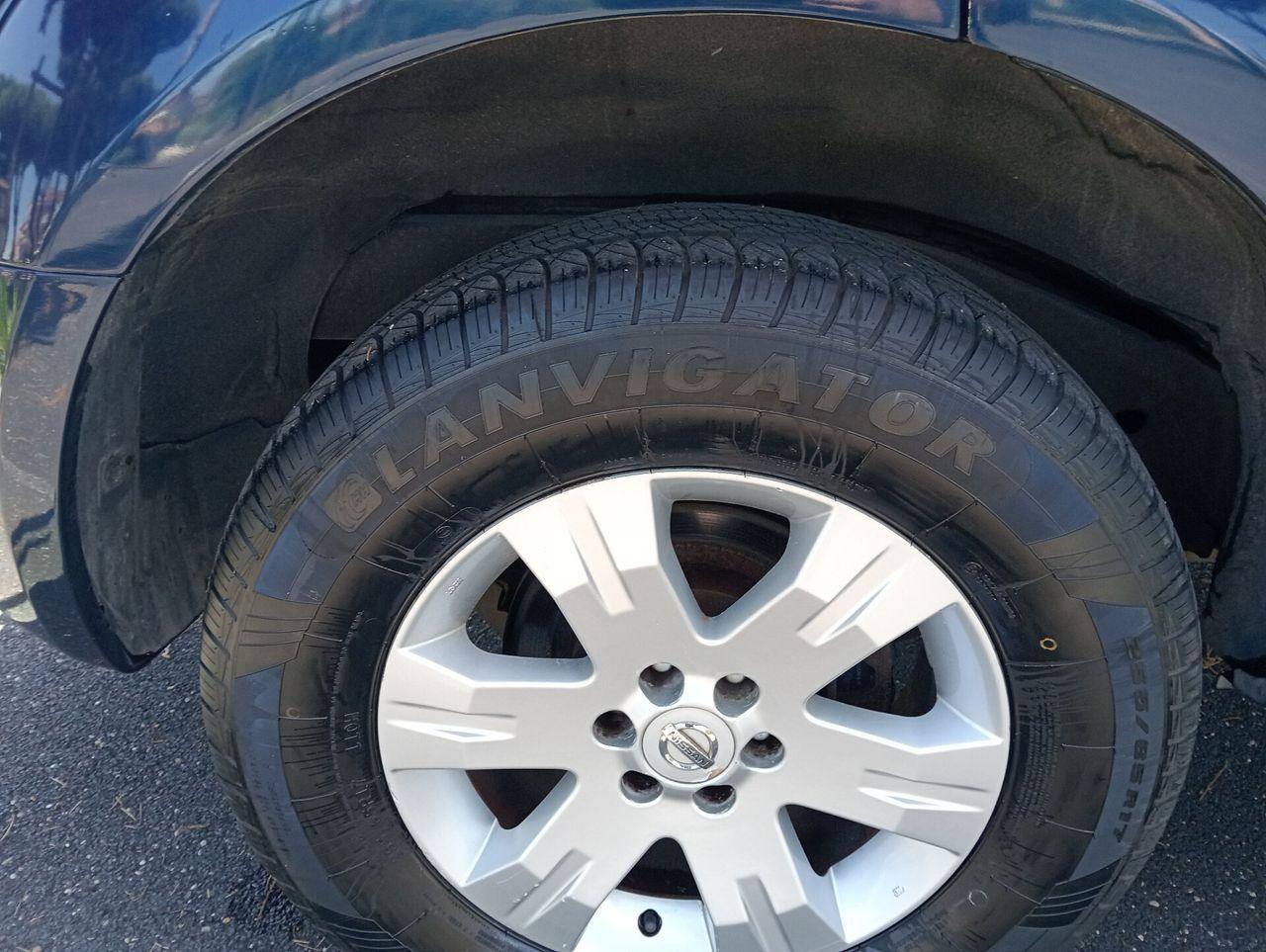 Nissan Pathfinder 2005 — photo 12