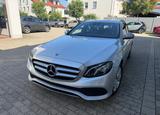 Mercedes-Benz E-Klasse  T-Modell 220d - Mercedes-Benz 220 mit Diesel-Antrieb: Kombi, Automatik