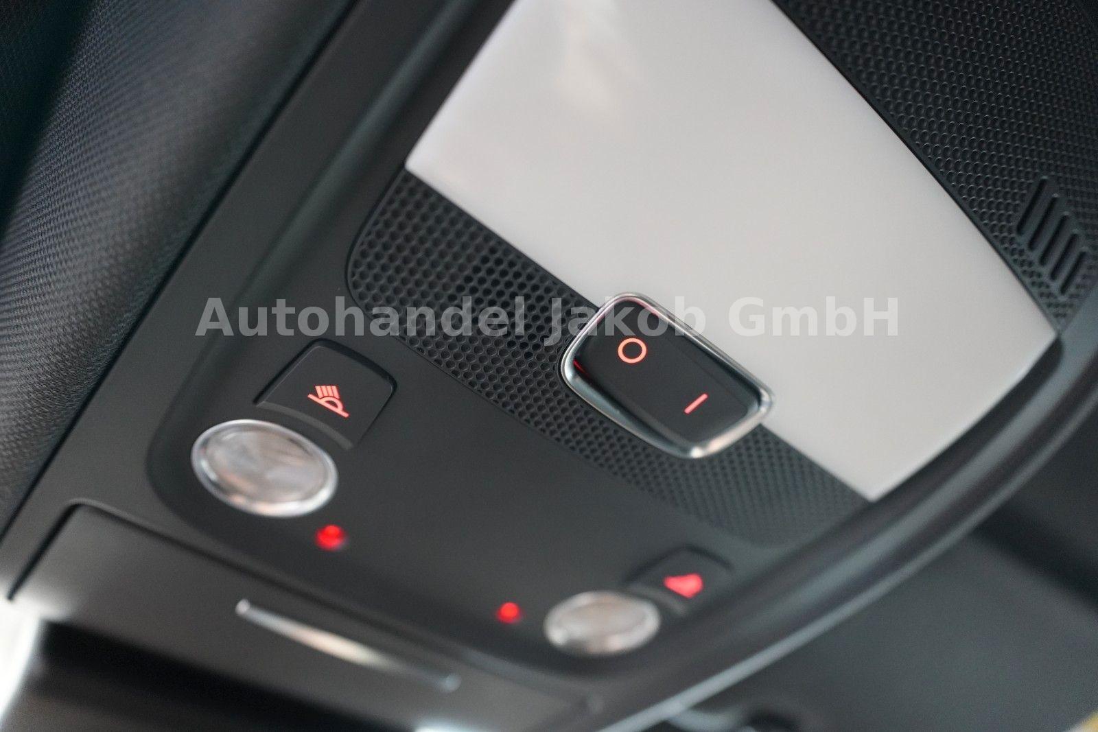 Audi A4 / Quattro / 3x S-LIne / Audi Exclusive / TOP!