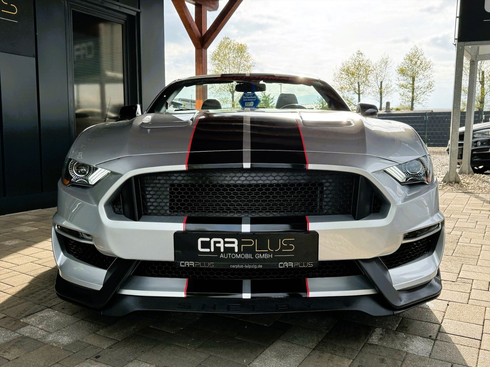 Fahrzeugabbildung Ford Mustang Shelby GT 500 5.0 V8 Premium Performance