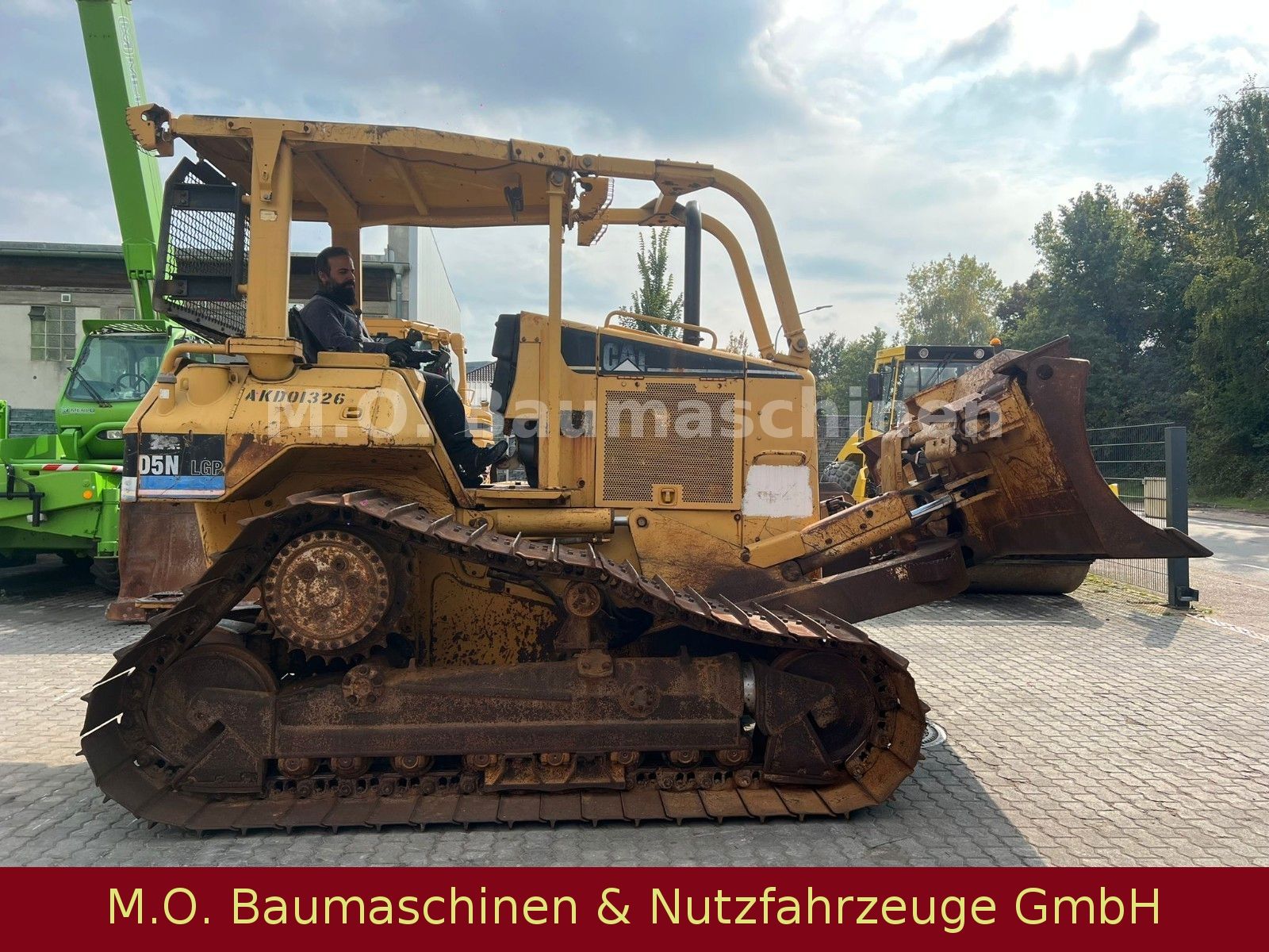Fahrzeugabbildung CAT Caterpillar D 5 N LGP