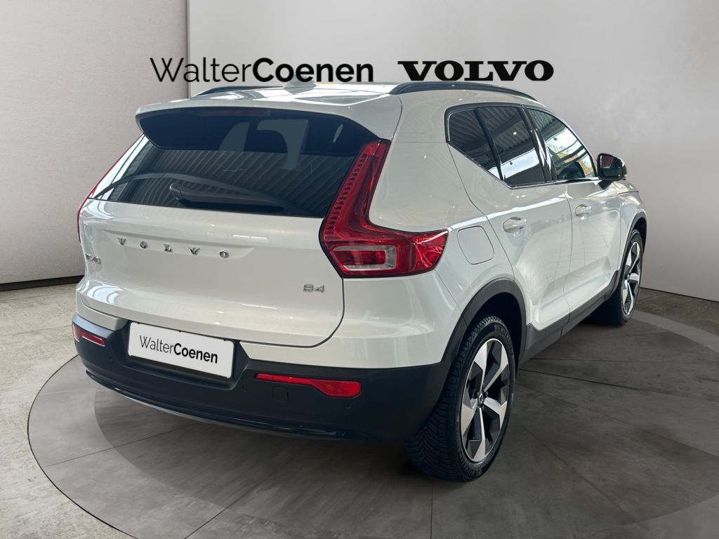 VOLVO XC40 B4 B DKG Plus Dark Fahrerassistenz-Paket VOLVO XC40 B4 B DKG Plus Dark Fahrerassistenz-Paket