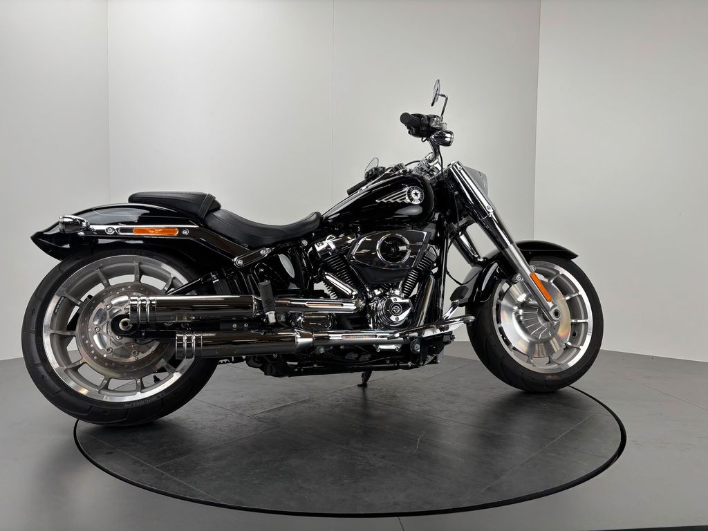 Fahrzeugabbildung Harley-Davidson FAT BOY 117 *JEKILL&HYDE *SEITL. KENNZEICHEN