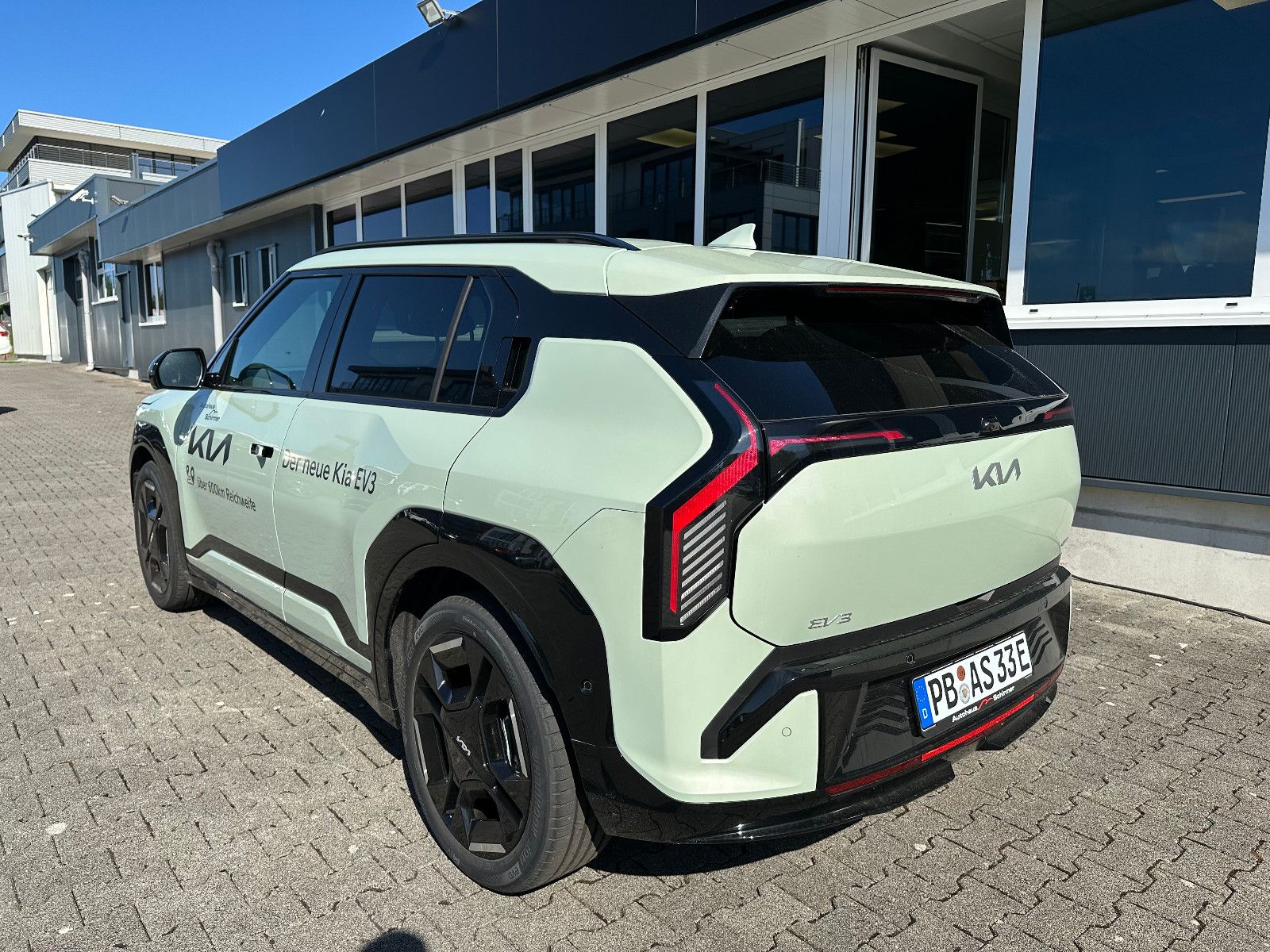 Fahrzeugabbildung Kia EV3  81.4 GT-LINE DWP COM