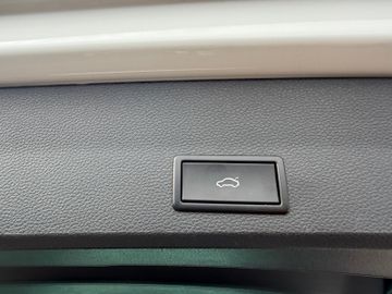 Seat Ateca Style+DSG+LED+AHK+el.Hckkl.+SHZ+Navi