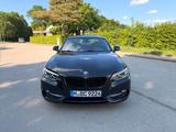 BMW 230i Coupé Sport Line|Automatik|Harman Kardon| - schwarze BMW 230