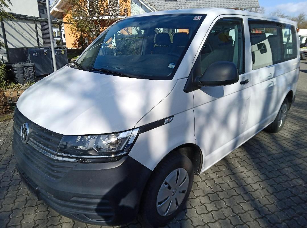 Volkswagen T6.1 Kombi 9 Sitzer Bus