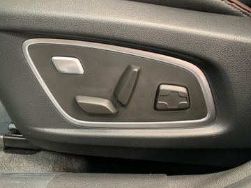 Fahrzeugabbildung Renault Koleos Initiale Paris